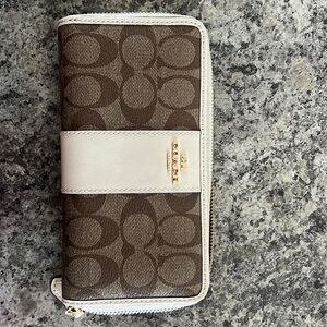 Coach wallet!